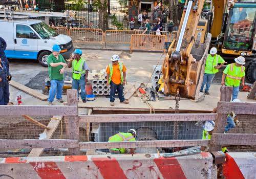 US Construction Jobs With Visa Sponsorship in 2026: How Foreign Workers Can Earn Up to $55,000 a Year Legally
